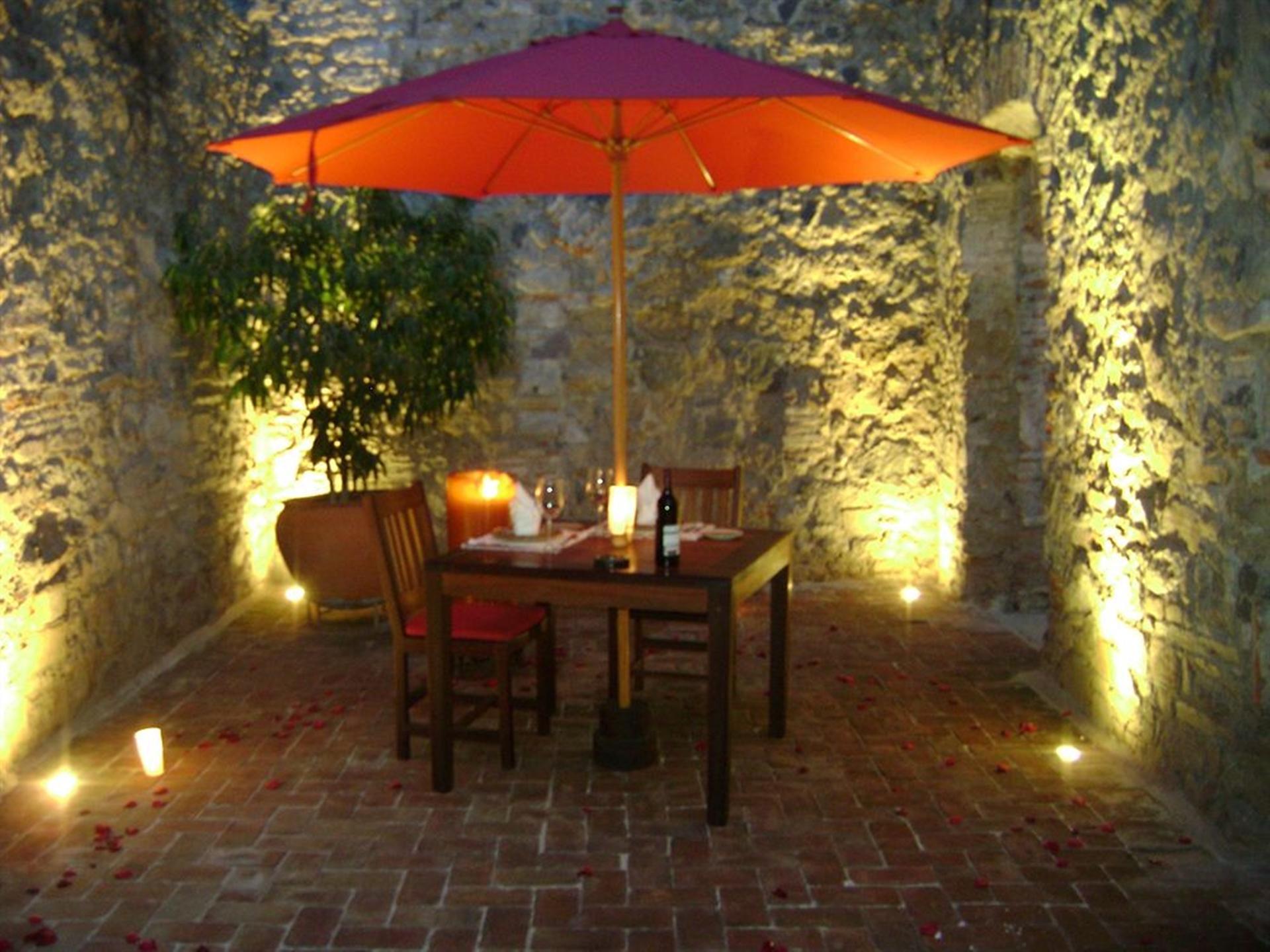 Hotel Boutique Casareyna Puebla Kültér fotó The restaurant's patio